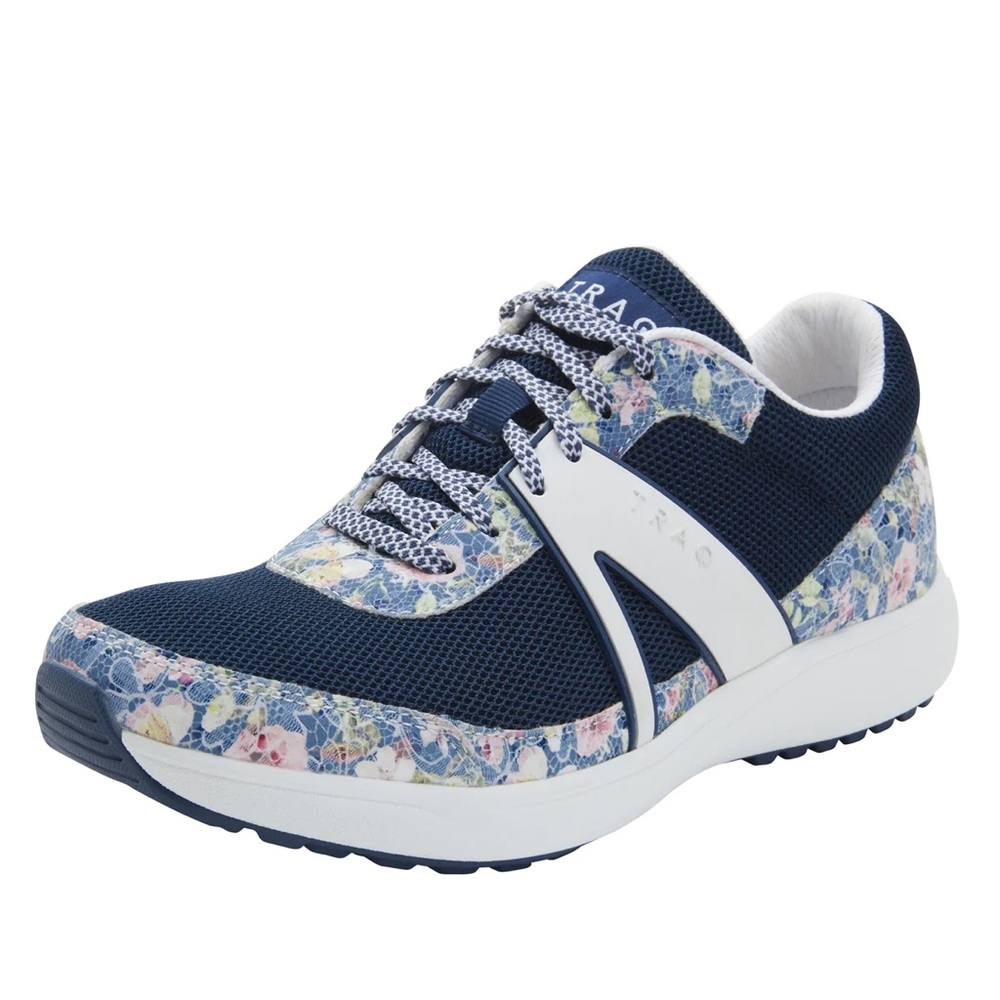 TRAQ by Algeria Sneakers